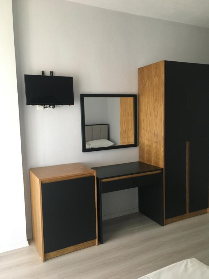Irini Boutique Rooms!!! Himarë Eksteriør billede