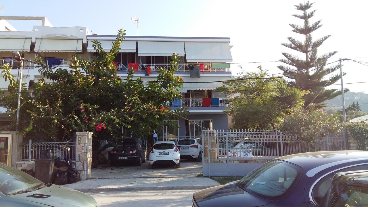 Irini Boutique Rooms!!! Himarë Eksteriør billede